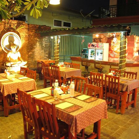 Kata Minta Hotell Phuket Eksteriør bilde