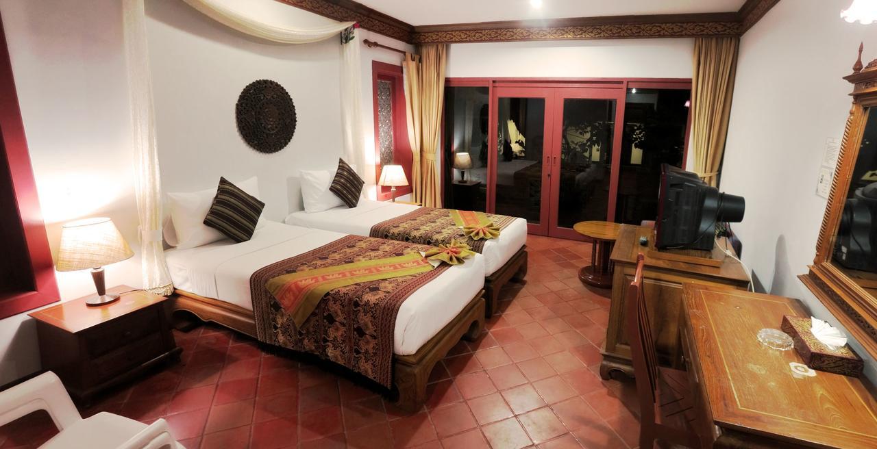 Kata Minta Hotell Phuket Eksteriør bilde