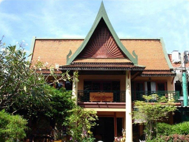 Kata Minta Hotell Phuket Eksteriør bilde