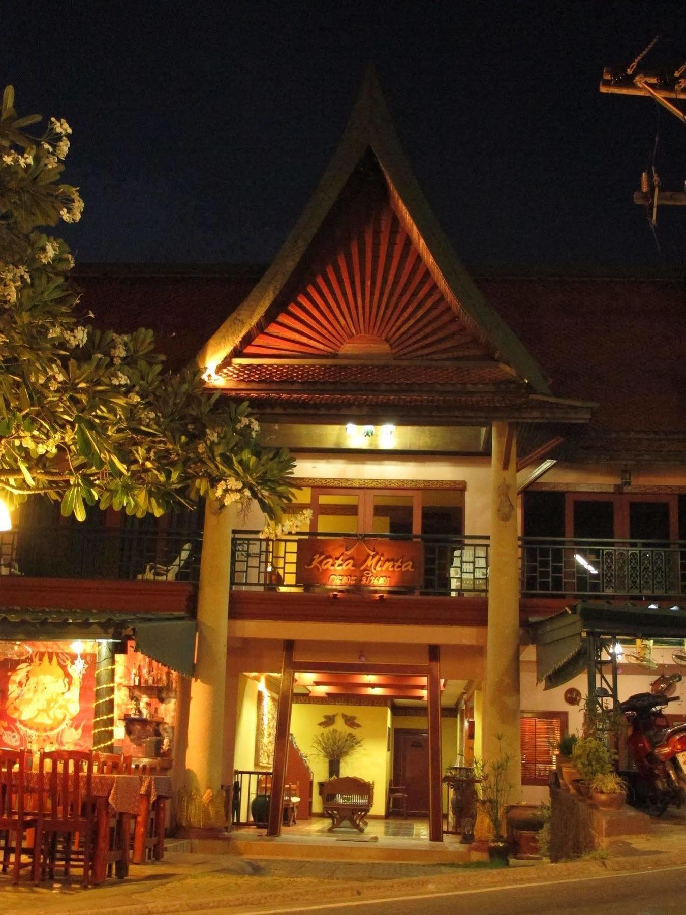 Kata Minta Hotell Phuket Eksteriør bilde