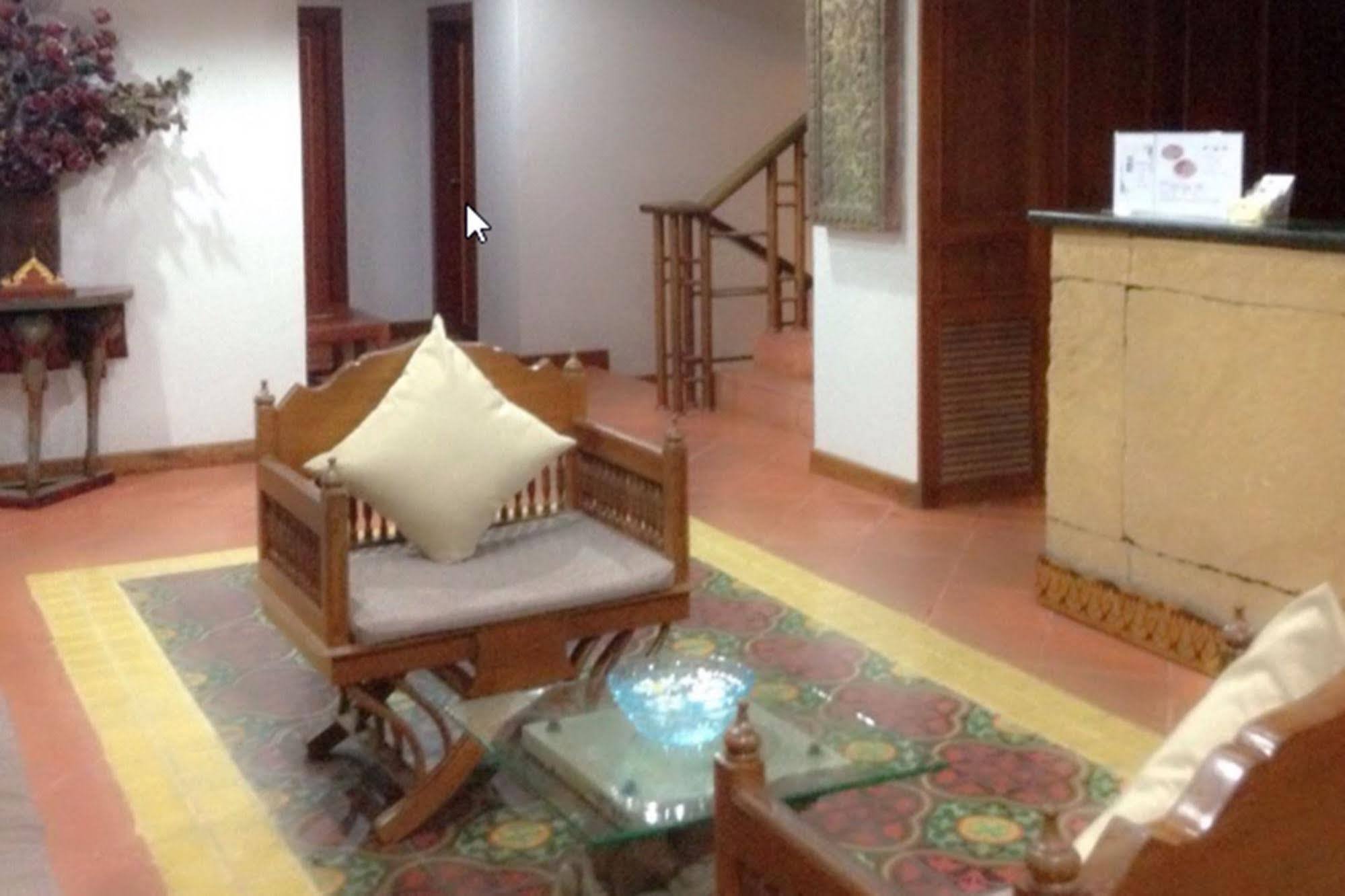 Kata Minta Hotell Phuket Eksteriør bilde